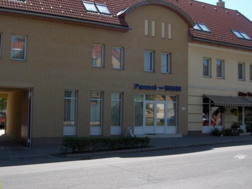 Hotel Panzio Sissi Gödöllő Zewnętrze zdjęcie